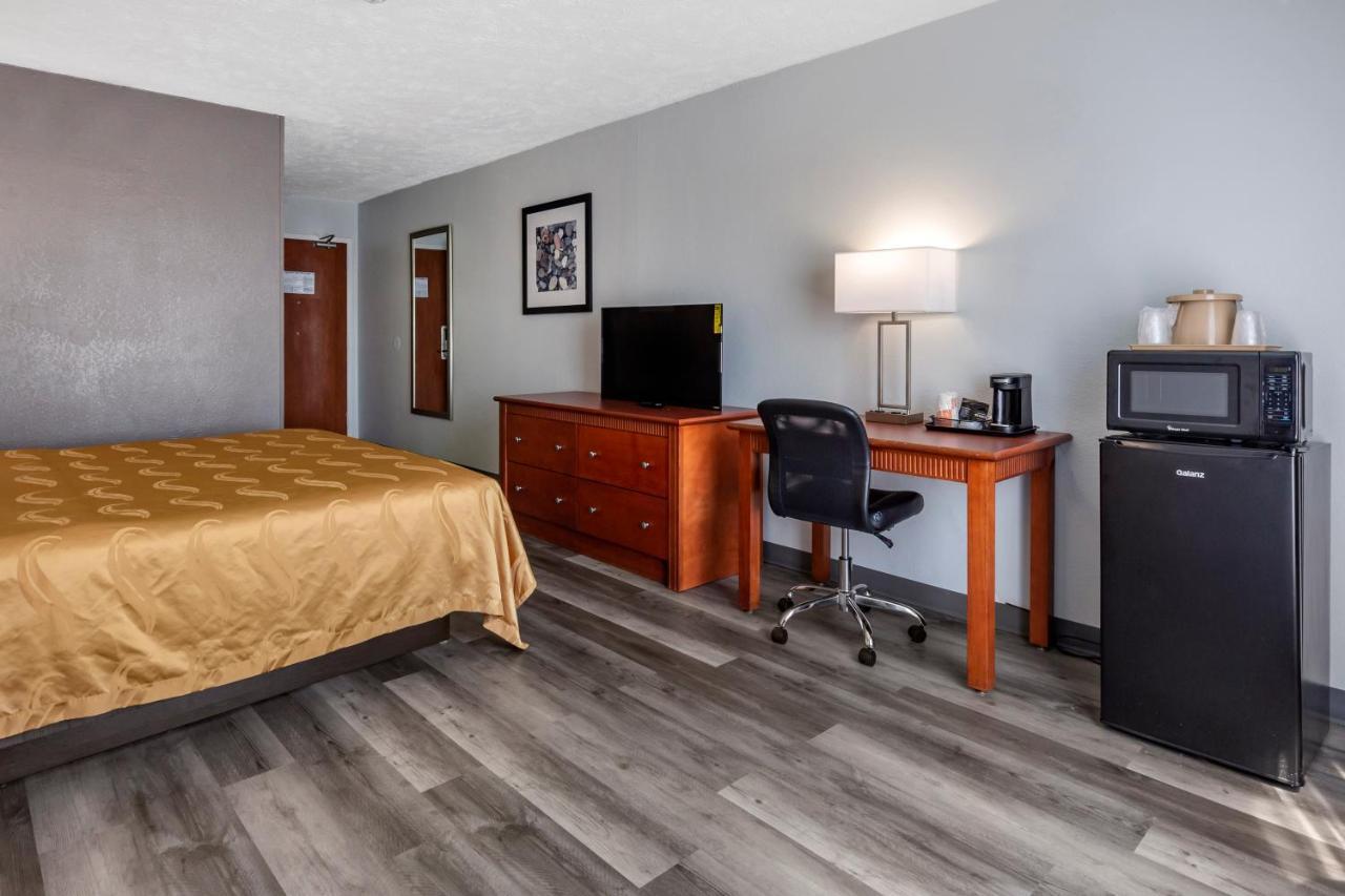 Quality Inn Fayetteville Near Fort Bragg Ngoại thất bức ảnh