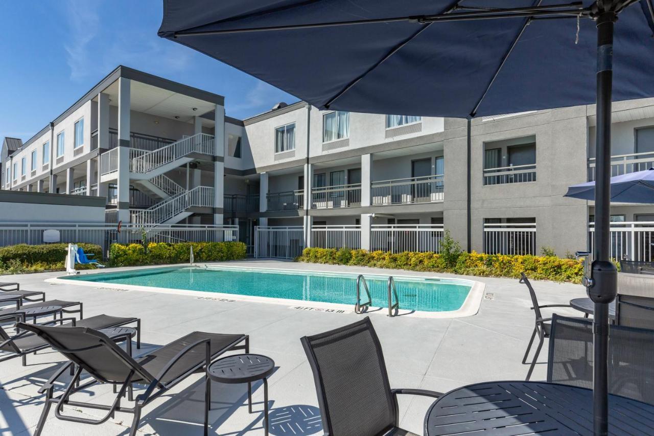 Quality Inn Fayetteville Near Fort Bragg Ngoại thất bức ảnh