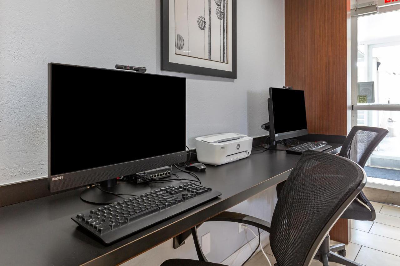 Quality Inn Fayetteville Near Fort Bragg Ngoại thất bức ảnh