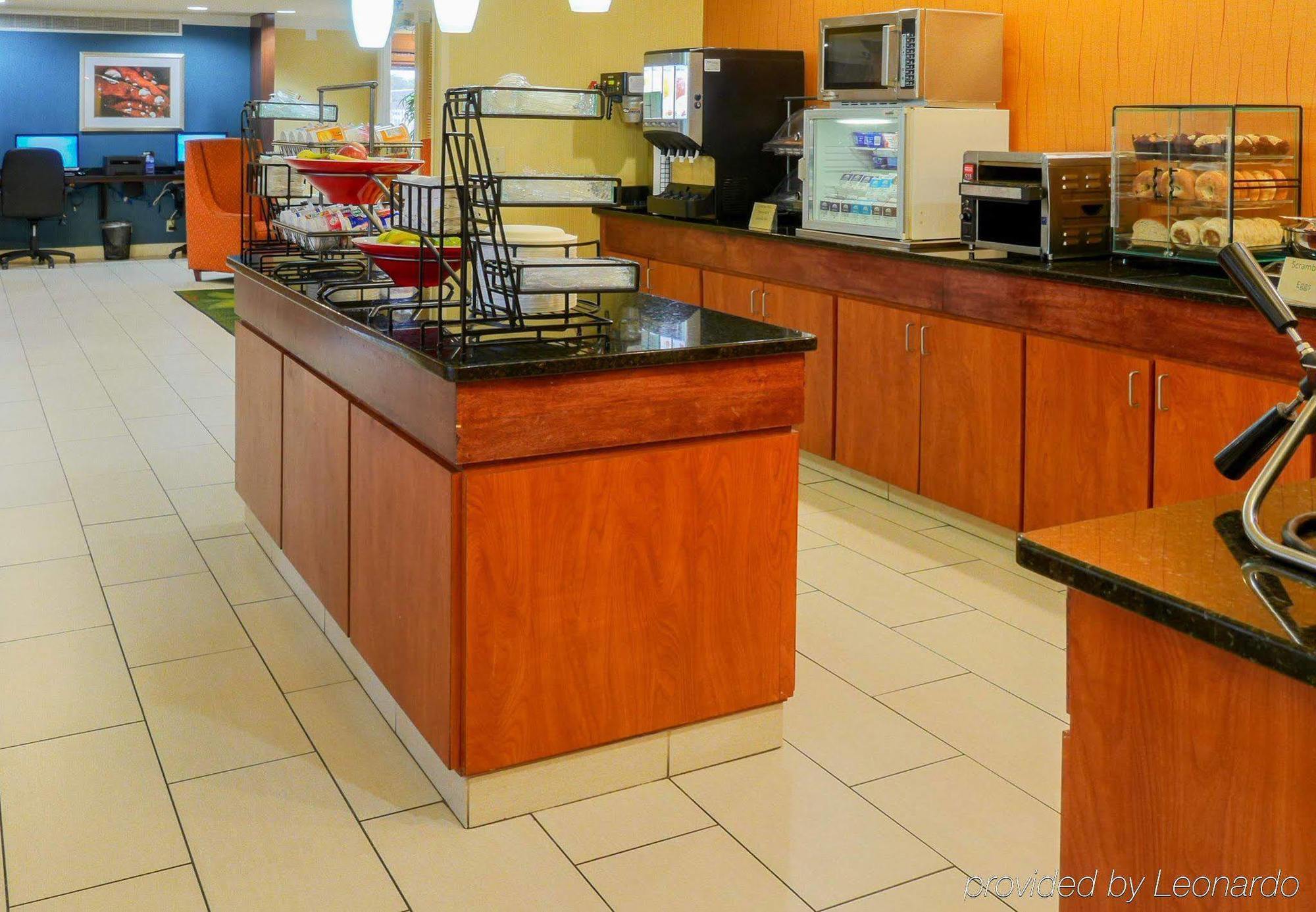 Quality Inn Fayetteville Near Fort Bragg Ngoại thất bức ảnh