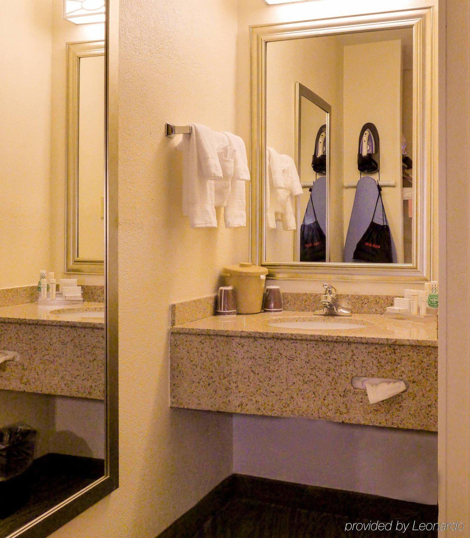 Quality Inn Fayetteville Near Fort Bragg Ngoại thất bức ảnh