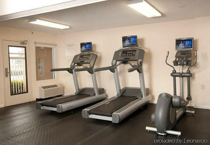 Quality Inn Fayetteville Near Fort Bragg Ngoại thất bức ảnh
