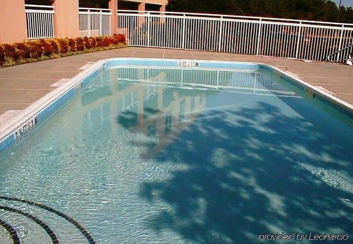 Quality Inn Fayetteville Near Fort Bragg Ngoại thất bức ảnh